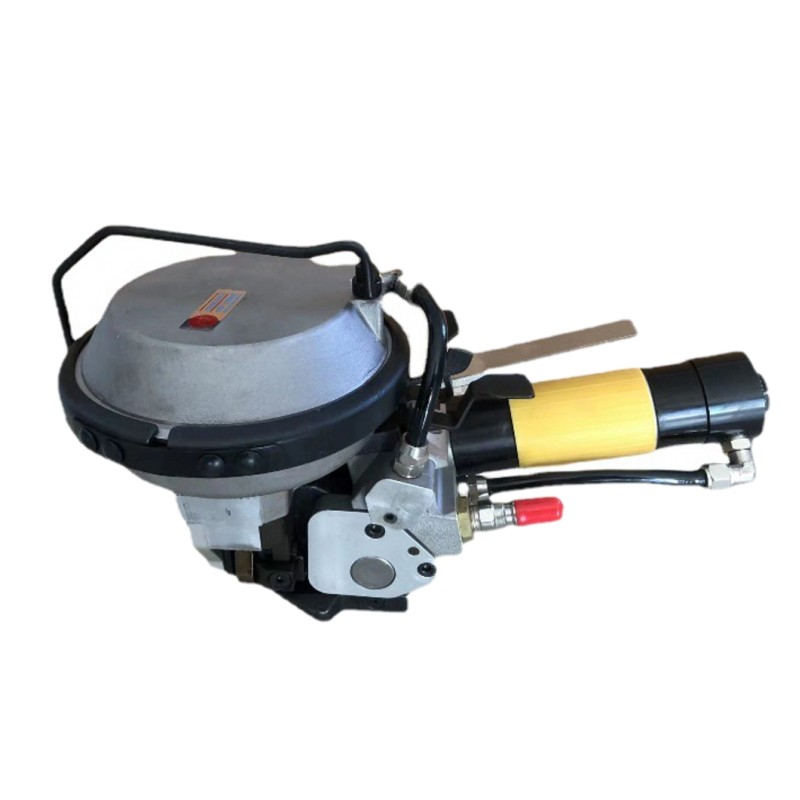 使用氣動(dòng)鋼帶打包機(jī)必須要謹(jǐn)記的五大注意事項(xiàng)